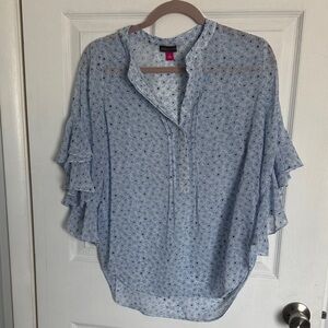 Vince Camuto Light Blue Floral Ruffle Sleeve BlouseS, EC
